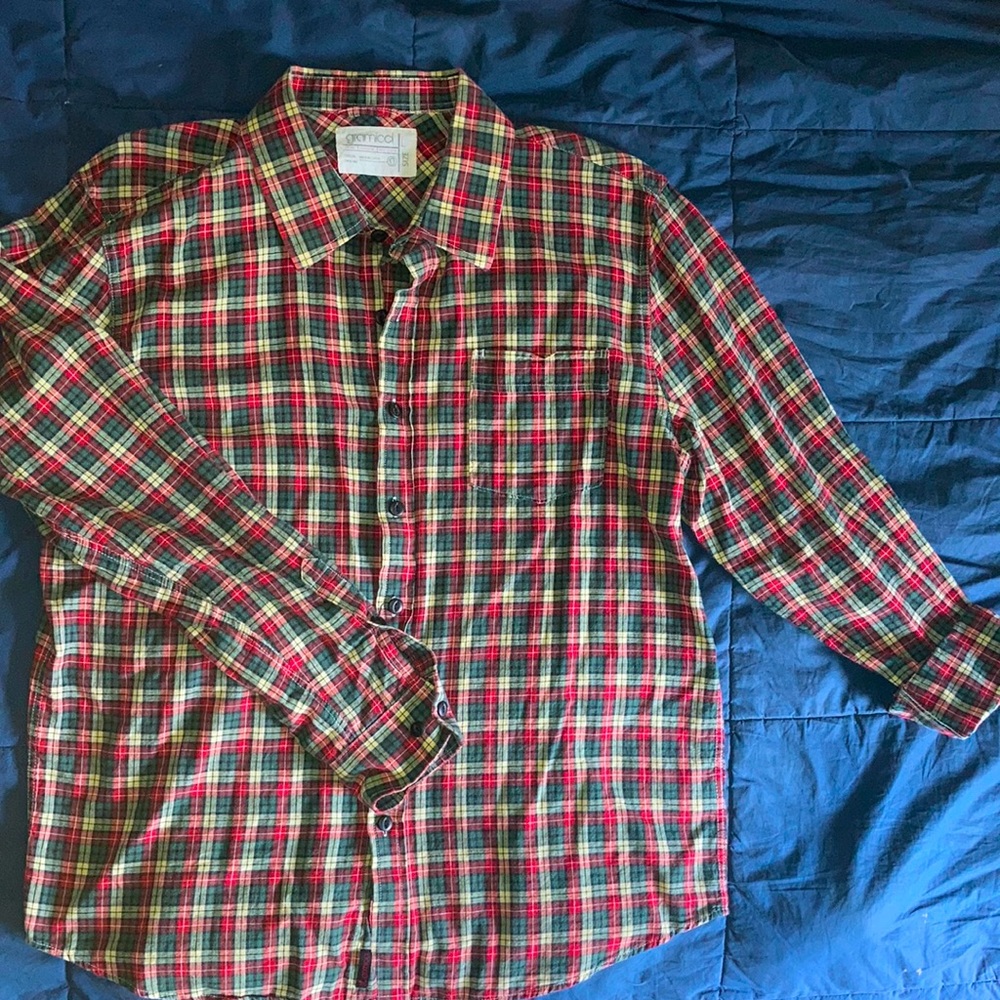Men’s lightweight button up
